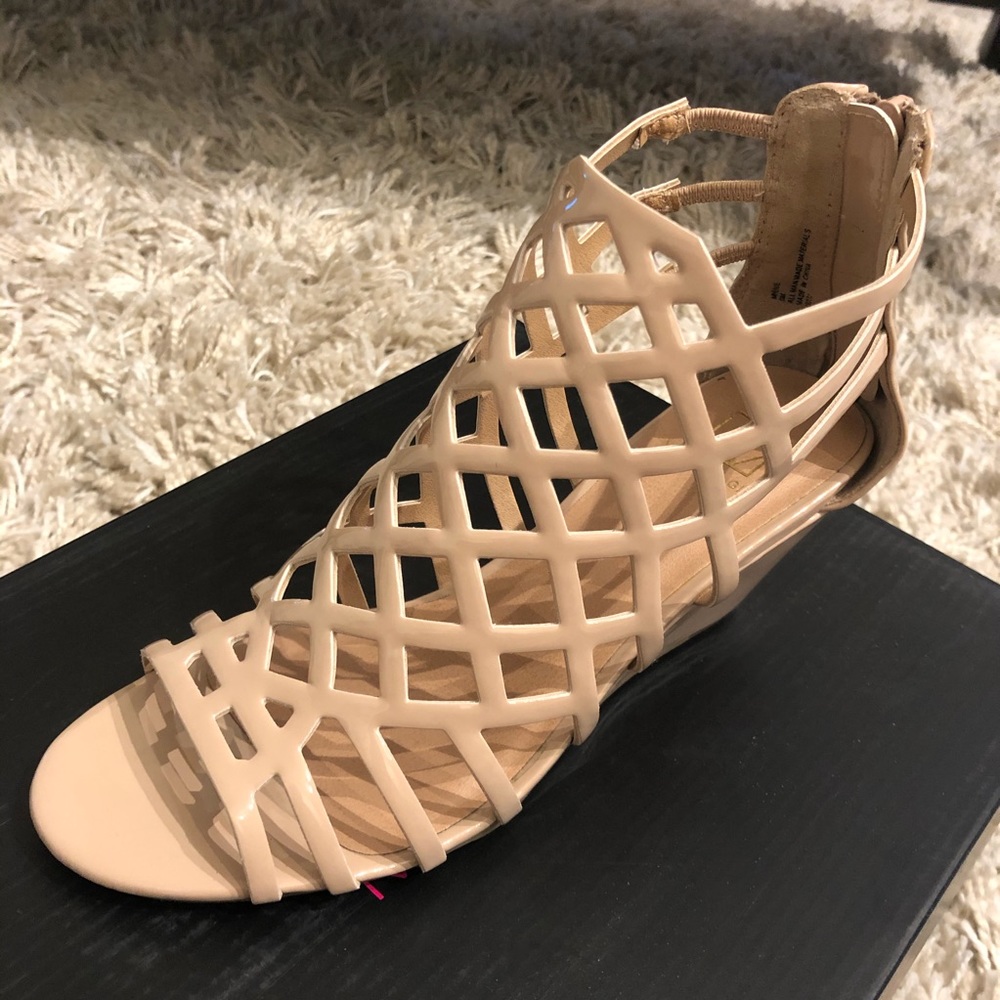 MATERIAL GIRL Women’s Wedges - Sz 6